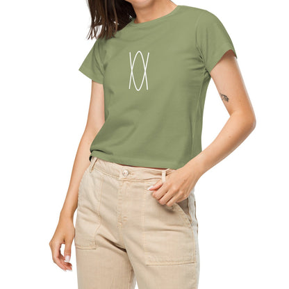 Liznola High-Waisted Tee